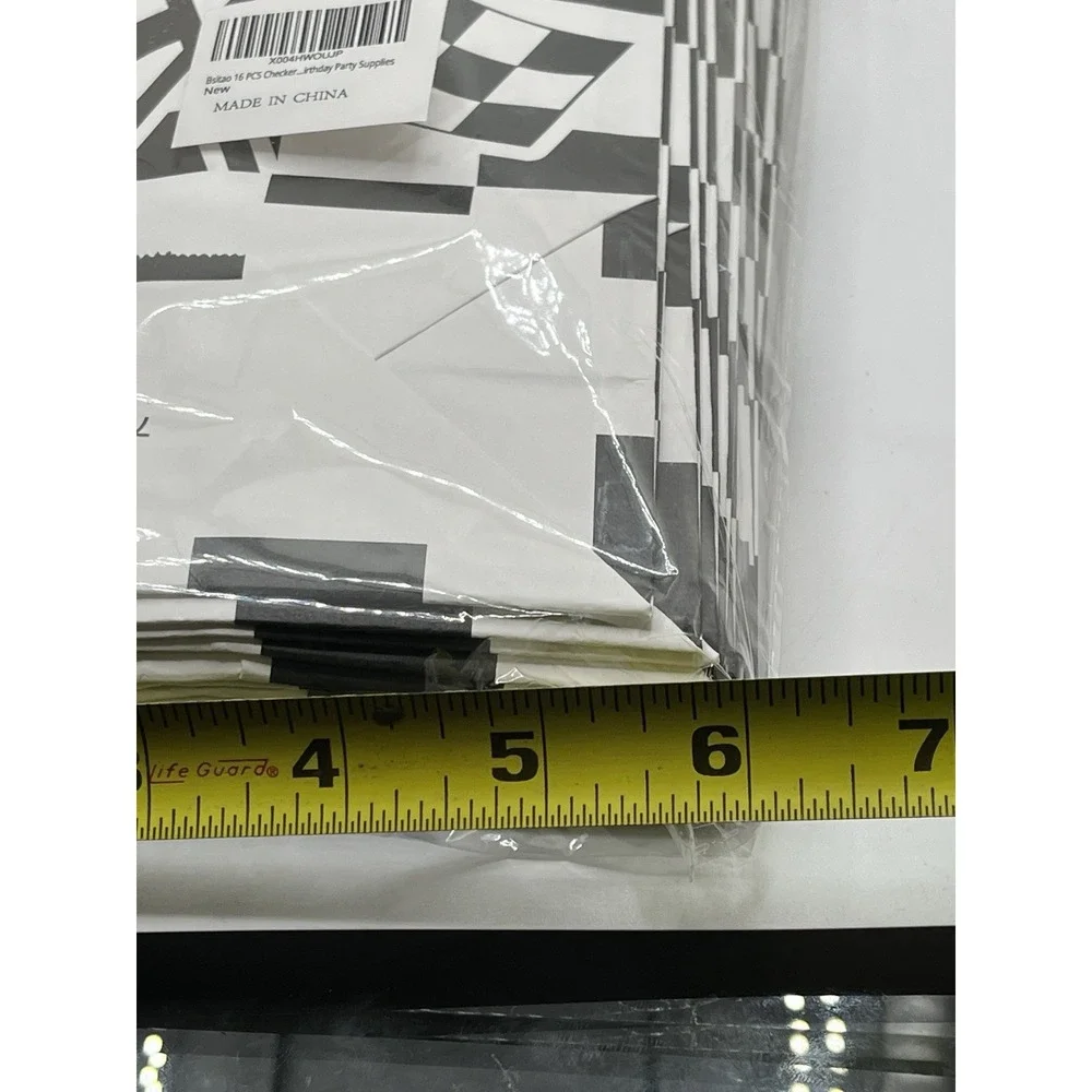 16Pcs Checkered with Flags Race Car Party Favor Bags, Black and‎ White 8x6x3 in.